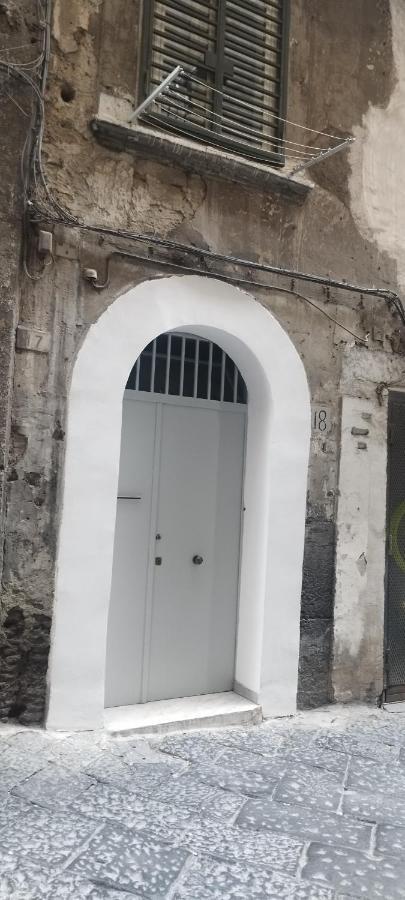 Civico 18 Suite نابولي المظهر الخارجي الصورة